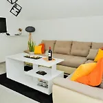Lola's House 4* Jajce