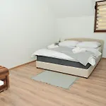 Lola's House بيت ضيافة