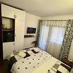 Lola's House 4*
