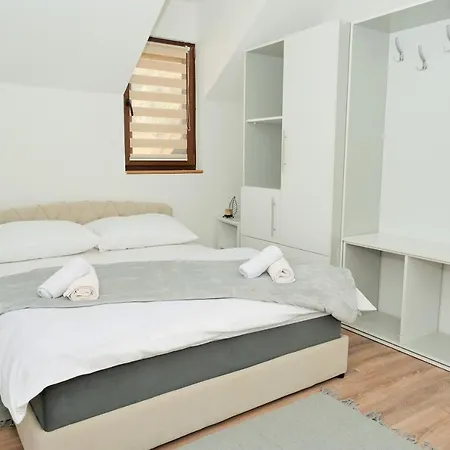 Lola's House Konukevi Jajce