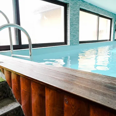 Lola's House Penzion 4*