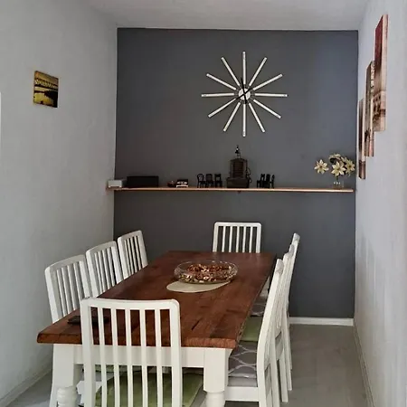 Lola's House Guest house