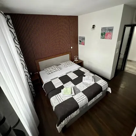 Lola's House 招待所 4*
